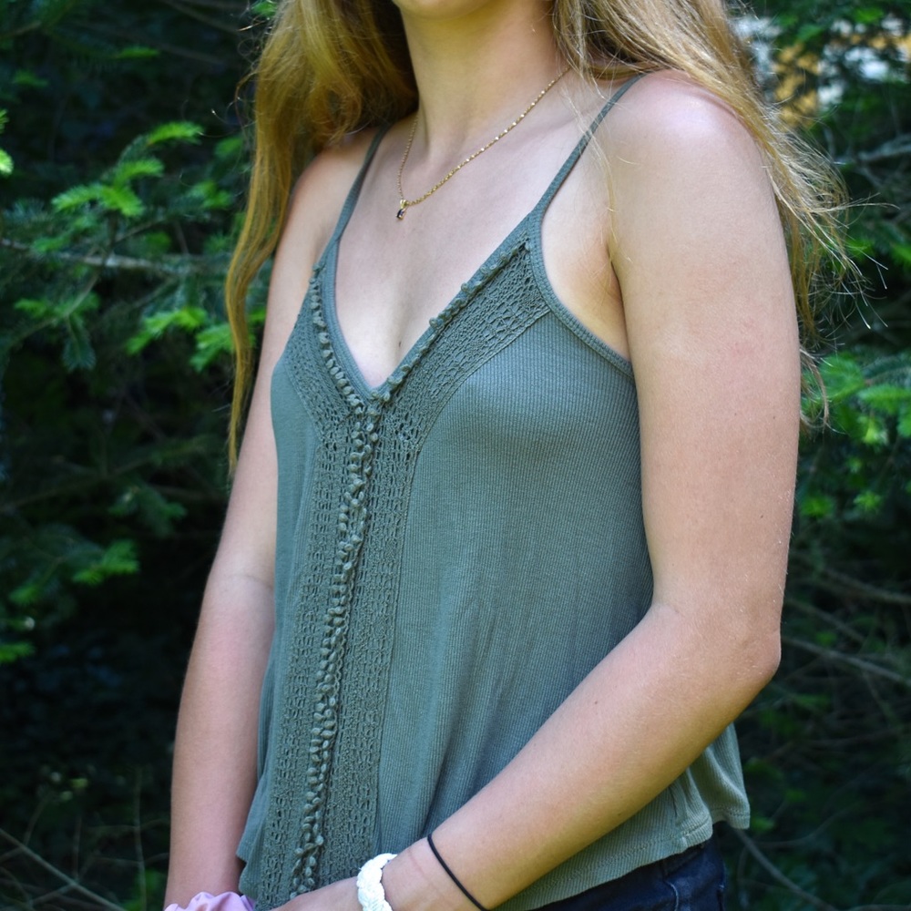 green detailed tank
